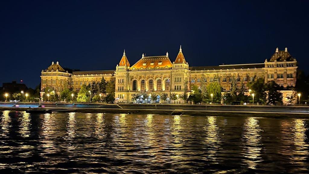Budapest river cruise night