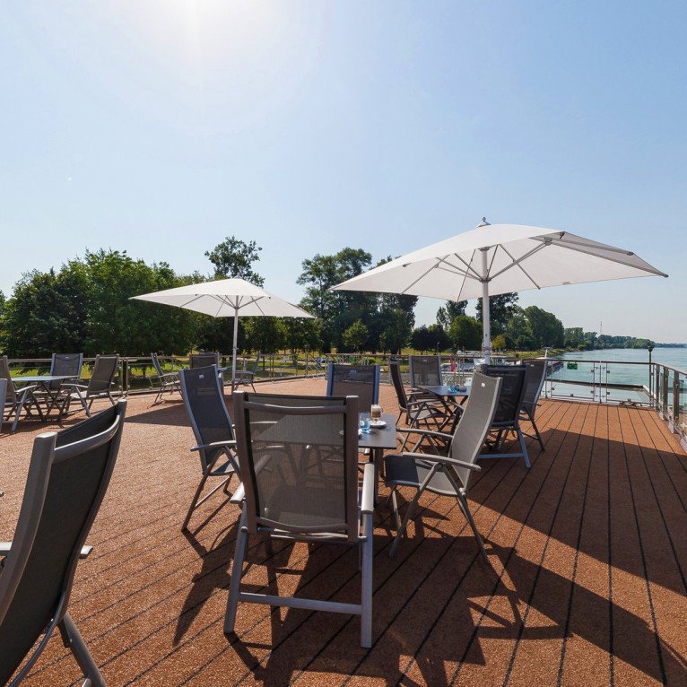Sun Deck