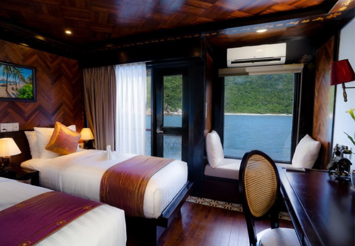 Stateroom (Upper/Panorama Deck)