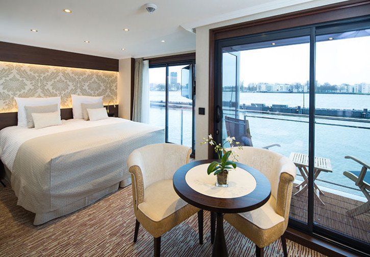 Deluxe Balcony Suites