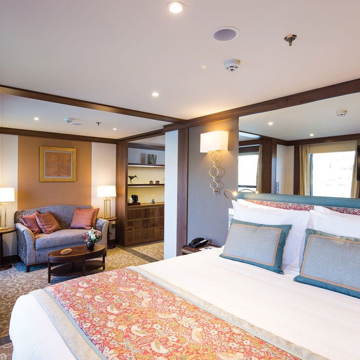 Deluxe Suites