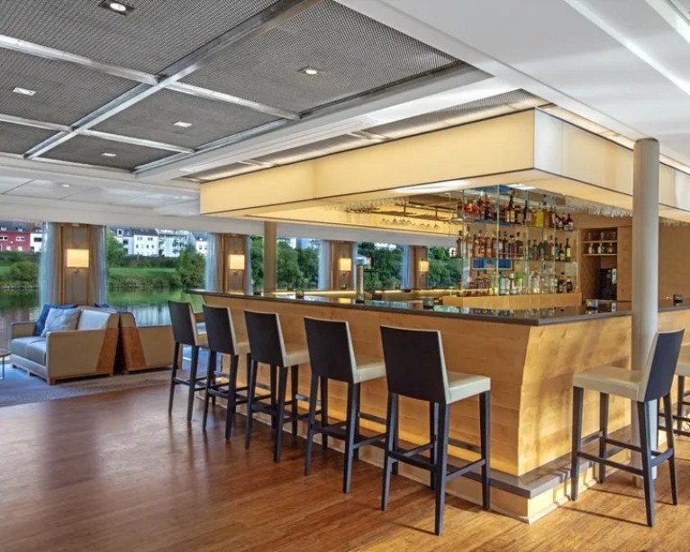 The Lounge