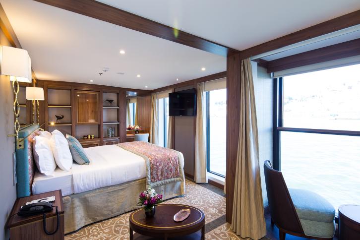 Deluxe Suites